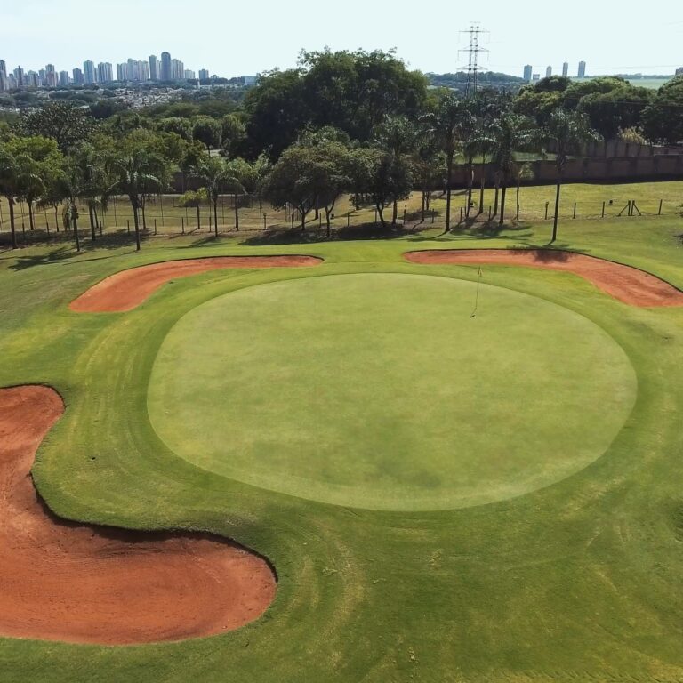 Buraco 02.mp4_snapshot_00.33.123 (Large)